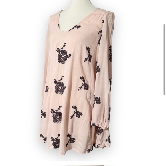 Free People for Revolve Emma’s Austin Embroidered Dress in Soft Pink Medium - Picture 9 of 10